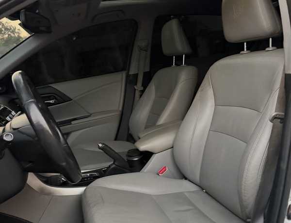 Foreign Used 2015 Honda Accord EX-L For Sale In Abuja