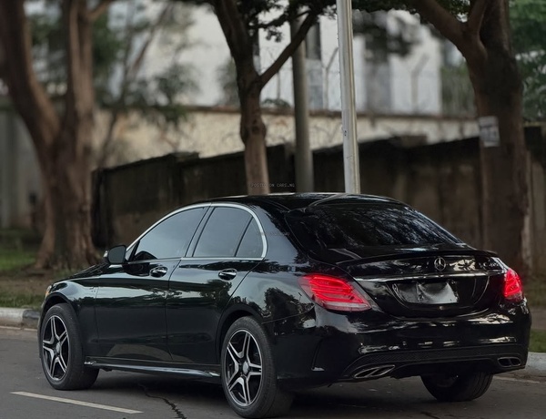 FOREIGN USED 2015 MERCEDES-BENZ C400 FOR SALE