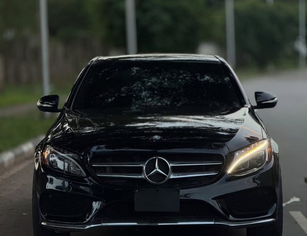 FOREIGN USED 2015 MERCEDES-BENZ C400 FOR SALE