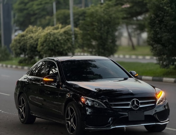FOREIGN USED 2015 MERCEDES-BENZ C400 FOR SALE