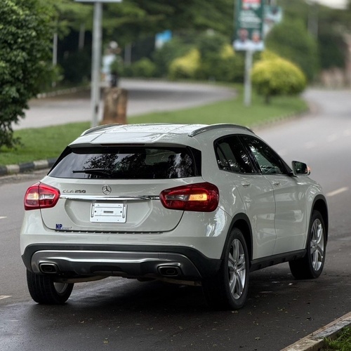 Foreign Used Mercedes-Benz GLA250 2015  for Sale in Abuja