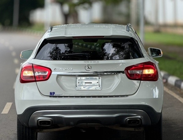 Foreign Used Mercedes-Benz GLA250 2015  for Sale in Abuja