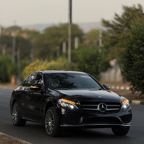  Foreign Used 2015 Mercedes C400 for Sale In Abuja