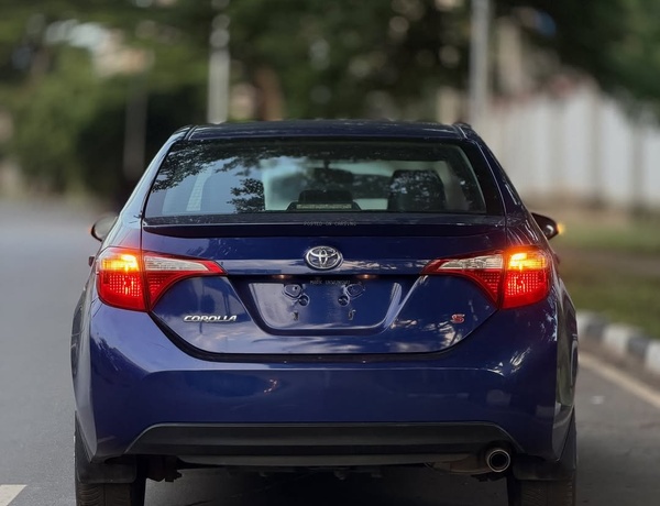 FOREIGN USED 2015 TOYOTA COROLLA (UPGRADED TO 2017) FOR SALE