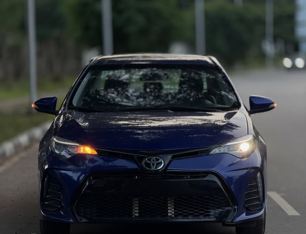 FOREIGN USED 2015 TOYOTA COROLLA (UPGRADED TO 2017) FOR SALE