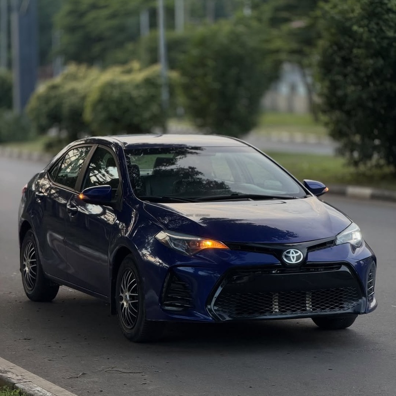 FOREIGN USED 2015 TOYOTA COROLLA (UPGRADED TO 2017) FOR SALE image