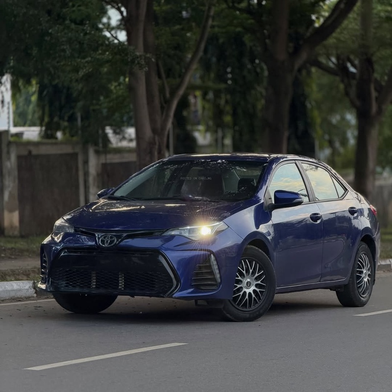 FOREIGN USED 2015 TOYOTA COROLLA (UPGRADED TO 2017) FOR SALE image