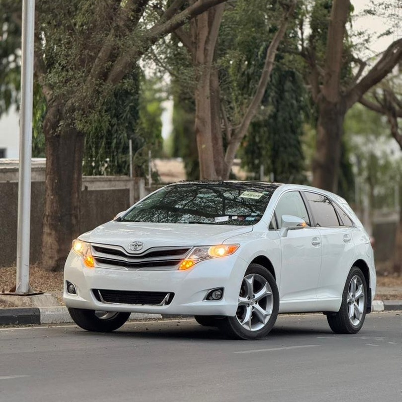 Foreign Used 2015 Toyota Venza – Sound Engine, Smooth Ride image