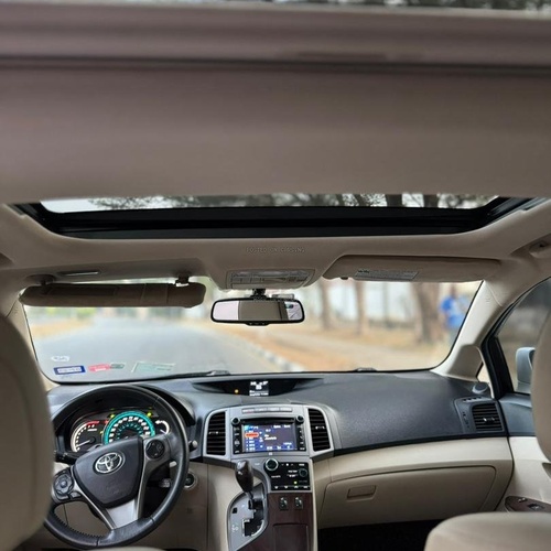 Foreign Used 2015 Toyota Venza – Sound Engine, Smooth Ride