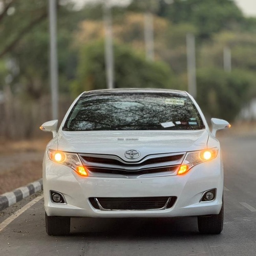Foreign Used 2015 Toyota Venza – Sound Engine, Smooth Ride