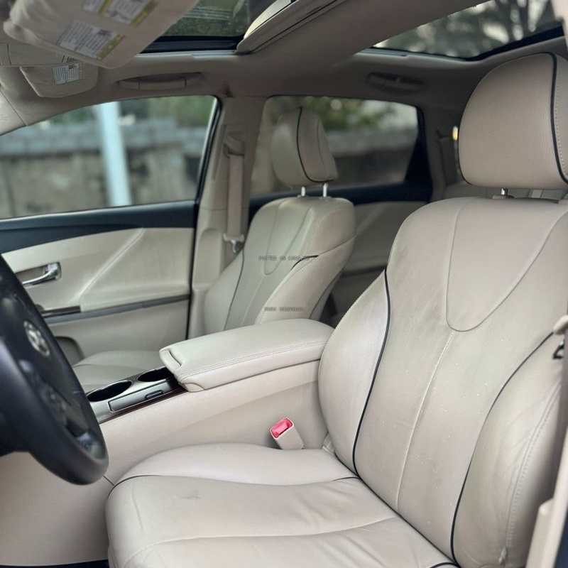 Foreign Used 2015 Toyota Venza – Sound Engine, Smooth Ride image