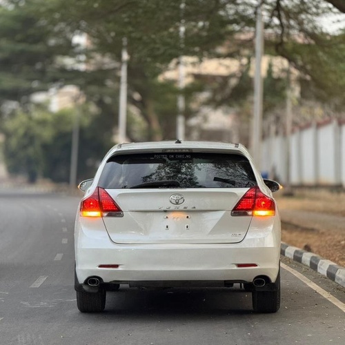 Foreign Used 2015 Toyota Venza – Sound Engine, Smooth Ride