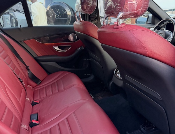 FOREIGN USED MERCEDES-BENZ C300 2016 in Abuja
