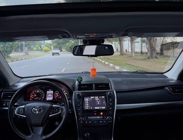NIGERIAN USED TOYOTA CAMRY XSE 2016  In Abuja