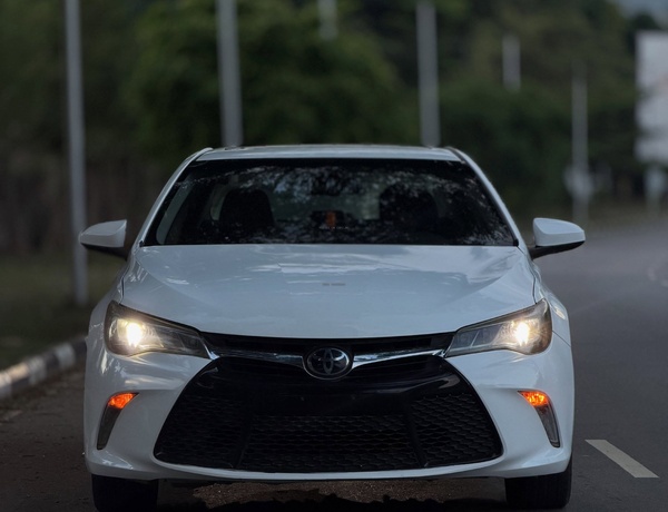 NIGERIAN USED TOYOTA CAMRY XSE 2016  In Abuja