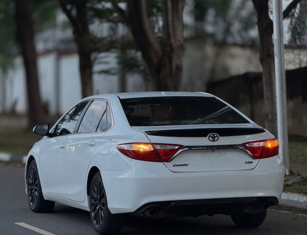 NIGERIAN USED TOYOTA CAMRY XSE 2016  In Abuja