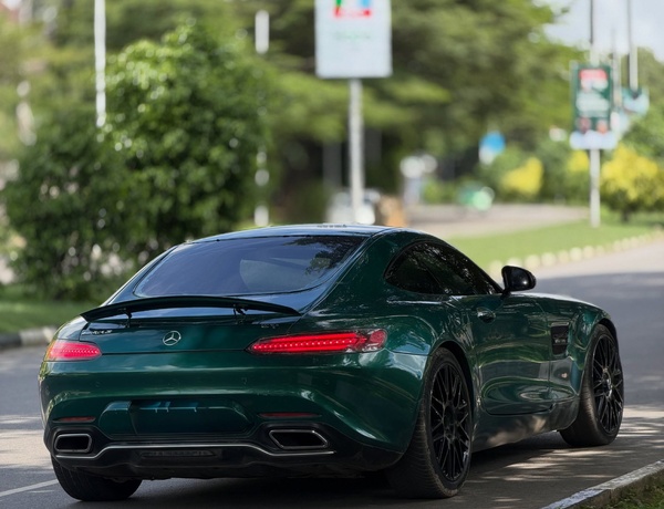 NIGERIAN USED MERCEDEZ BENZ GTS 2016 IN ABUJA