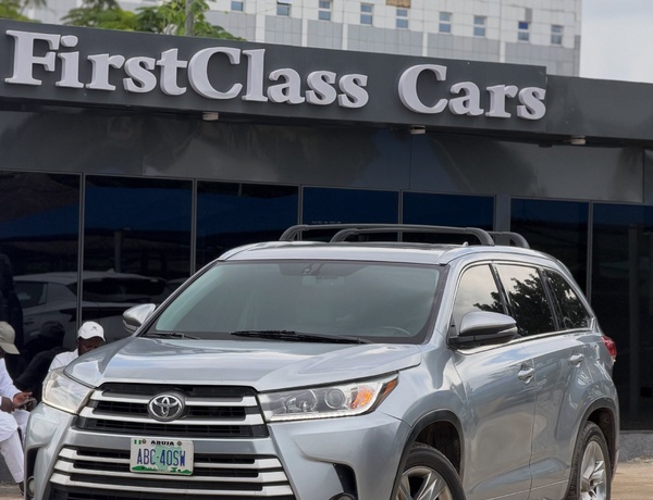 NIGERIA USED 2017 Highlander - Abuja
