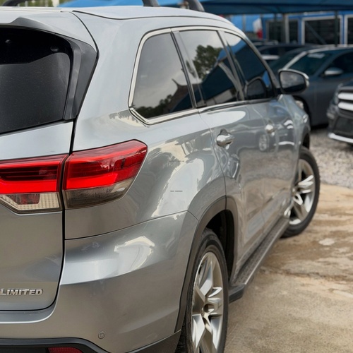 NIGERIA USED 2017 Highlander - Abuja
