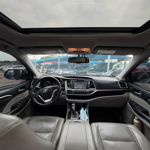 NIGERIA USED 2017 Highlander - Abuja