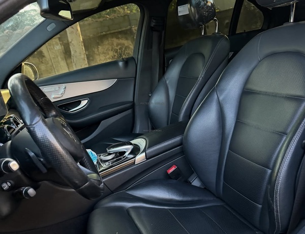 FOREIGN USED 2017 MERCEDES-BENZ C300 FOR SALE