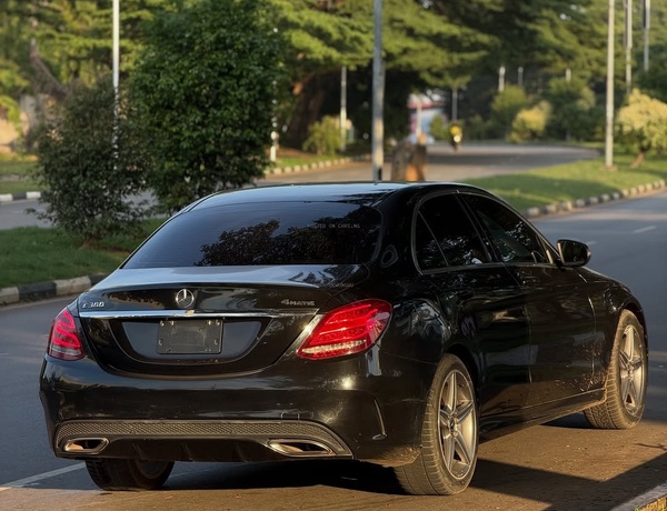 FOREIGN USED 2017 MERCEDES-BENZ C300 FOR SALE