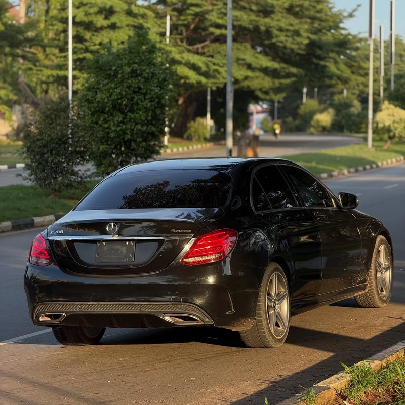 FOREIGN USED 2017 MERCEDES-BENZ C300 FOR SALE image