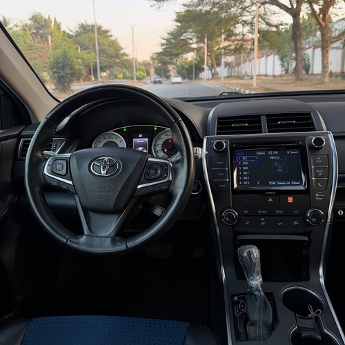 Foreign Used 2017 Toyota Camry SE for Sale In Abuja