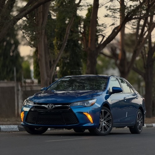 Foreign Used 2017 Toyota Camry SE for Sale In Abuja