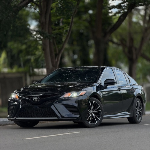 Foreign Used Toyota Camry SE 2018 in Abuja