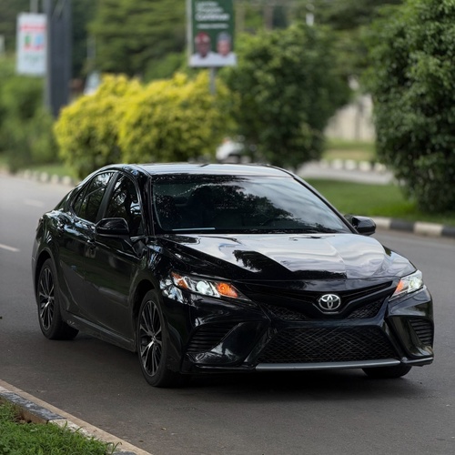 Foreign Used Toyota Camry SE 2018 in Abuja
