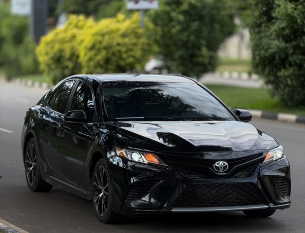 Foreign Used Toyota Camry SE 2018 in Abuja
