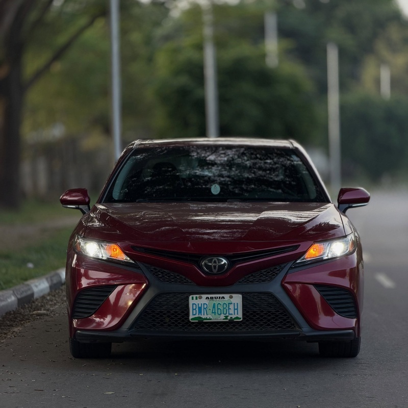 Nigerian Used Toyota Camry SE 2018 in Abuja image