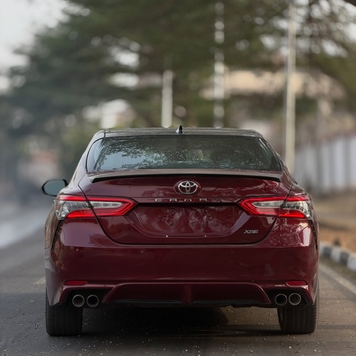 FOREIGN USED TOYOTA CAMRY XSE 2018 — SUPER CLEAN