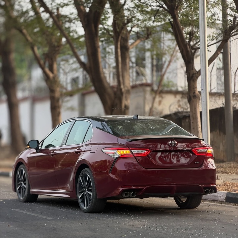 FOREIGN USED TOYOTA CAMRY XSE 2018 — SUPER CLEAN image