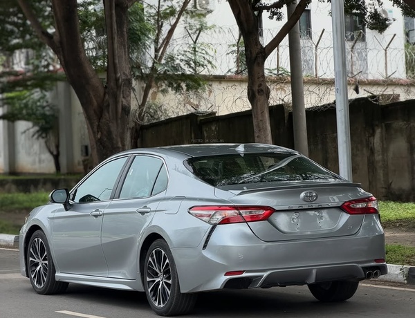 TOYOTA CAMRY SE 2019 FOR SALE 