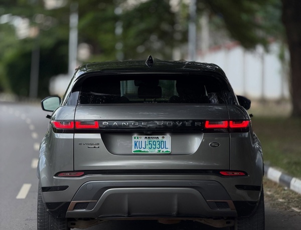 Nigerian Used Range Rover  Evoque P300 2020 - Abuja