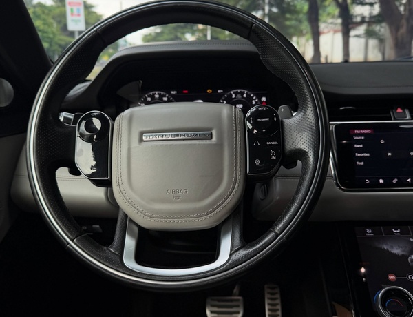 Nigerian Used Range Rover  Evoque P300 2020 - Abuja