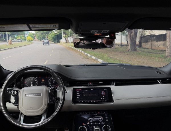 Nigerian Used Range Rover  Evoque P300 2020 - Abuja
