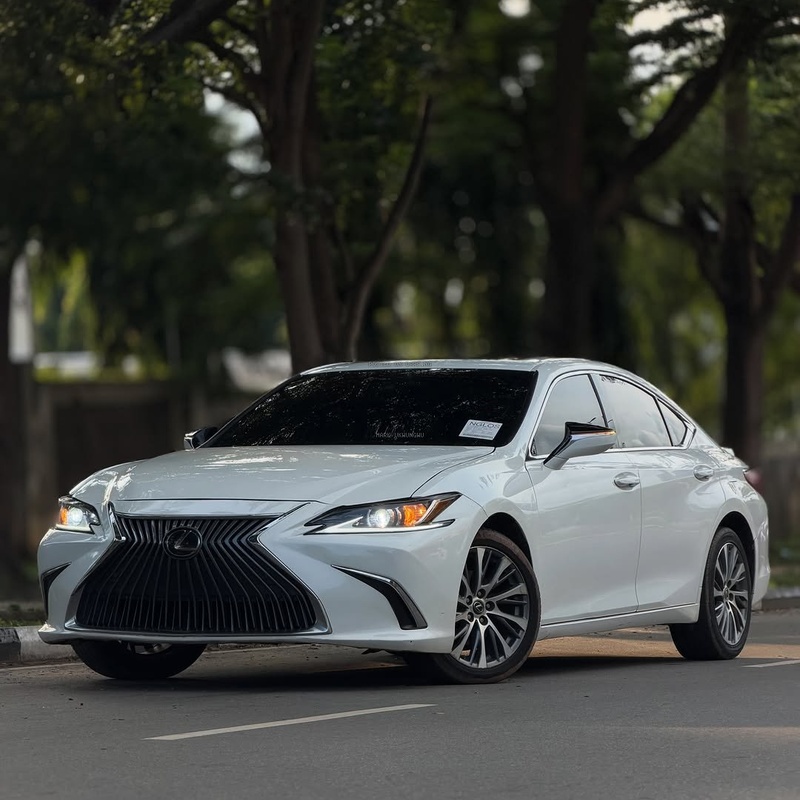 FOREIGN USED 2021 LEXUS ES350 FOR SALE image