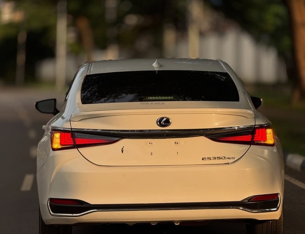 FOREIGN USED 2021 LEXUS ES350 FOR SALE