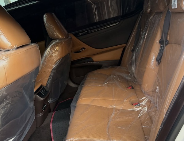 FOREIGN USED 2021 LEXUS ES350 FOR SALE
