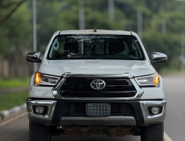 FOREIGN USED 2021 TOYOTA HILUX FOR SALE
