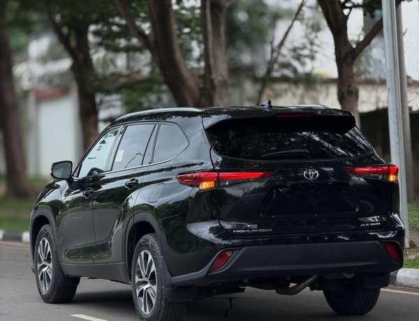 TOYOTA HIGHLANDER XLE 2022 FOR SALE