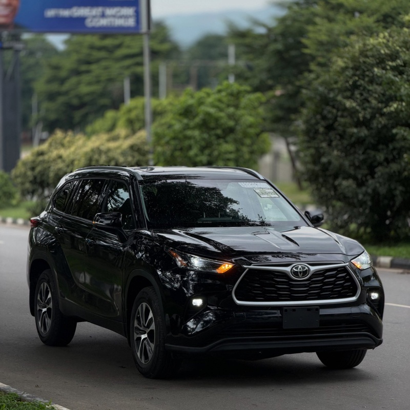 TOYOTA HIGHLANDER XLE 2022 FOR SALE image