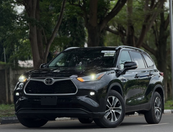 TOYOTA HIGHLANDER XLE 2022 FOR SALE