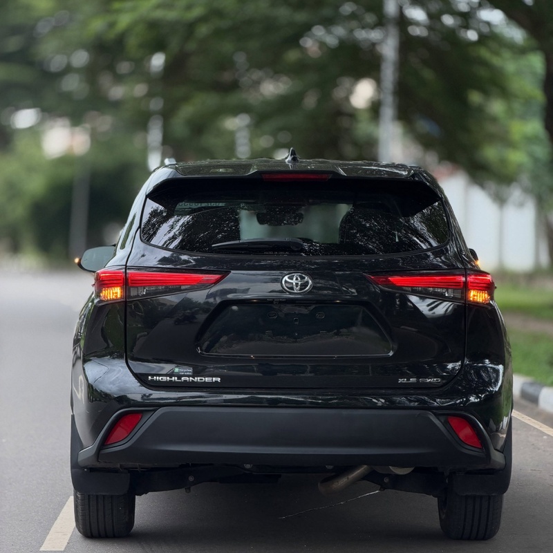 TOYOTA HIGHLANDER XLE 2022 FOR SALE image