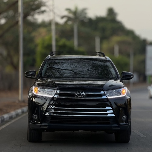 🔥 2022 Toyota Highlander – FOREIGN USED, Ready to Drive!