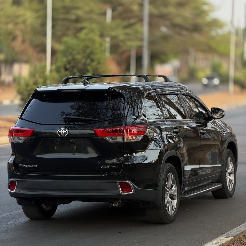 🔥 2022 Toyota Highlander – FOREIGN USED, Ready to Drive! image