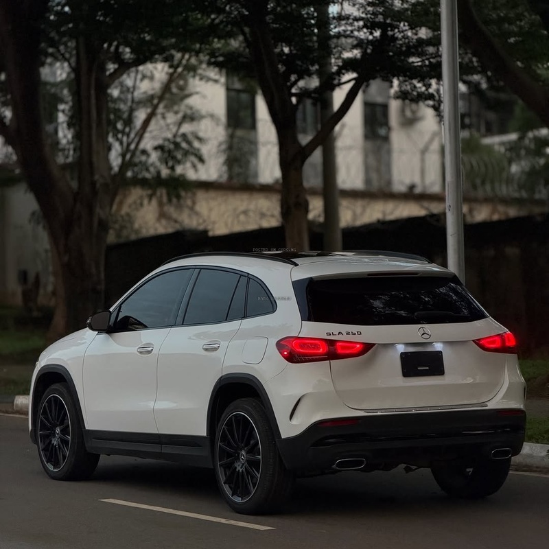 Mercedes GLA250 2023 Foreign Used – Luxury SUV for Sale image